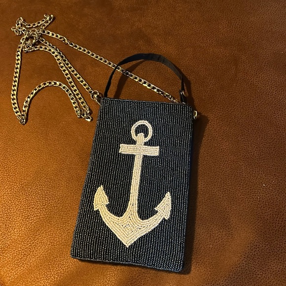 Beaded Cell phone Crossbody with Zippered side Pocket - Picture 1 of 5